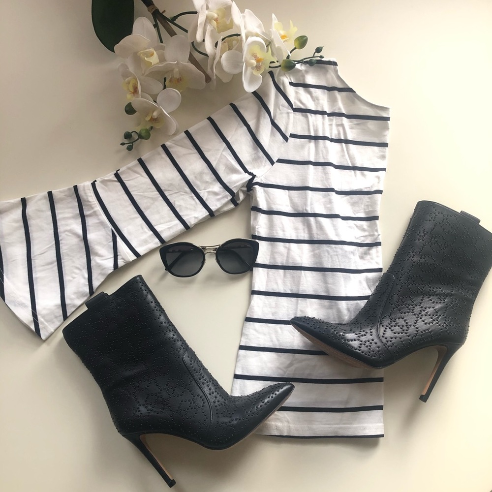 Cupcakes & cashmere Blouse